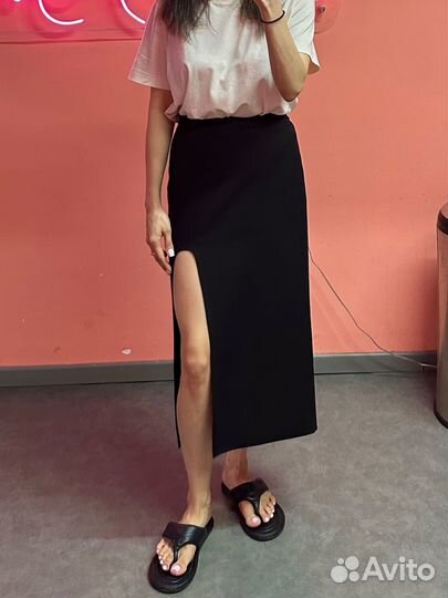 Юбка с разрезом