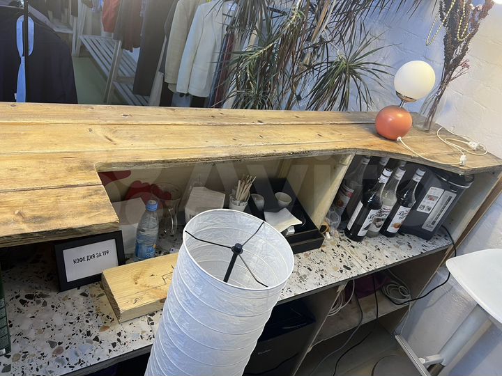 Кофейня в магазине одежды, 10 м²