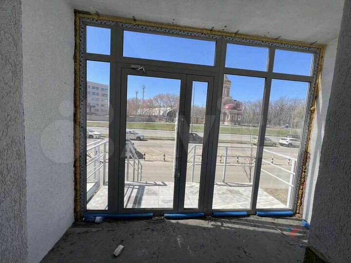 Сдам торговое помещение, 104 м²