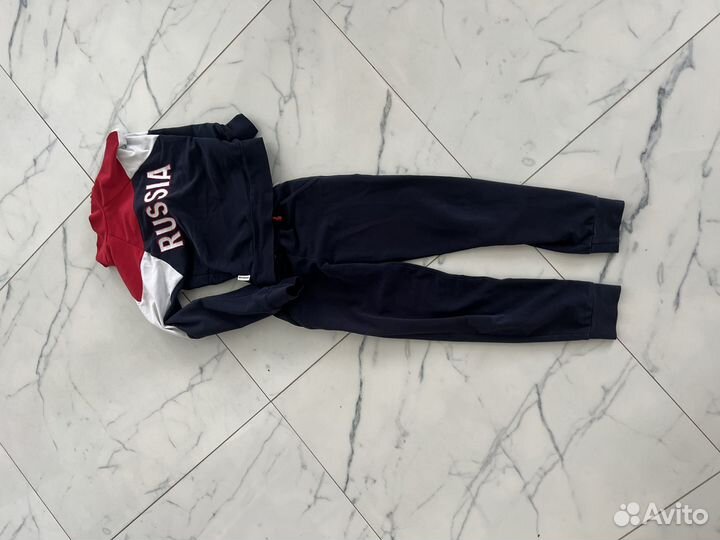 Спортивный костюм для девочки 122 128