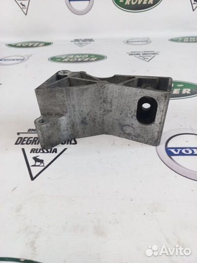 Кронштейн опоры двигателя задний Volvo XC90 дизель