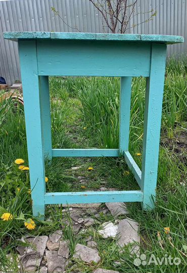 Стол деревянный