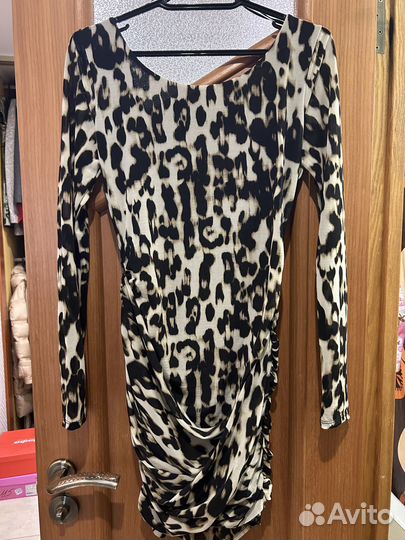 Платье guess леопардовый принт