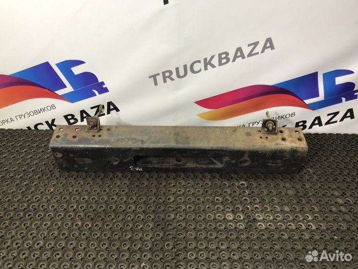 Поперечина под передний бампер