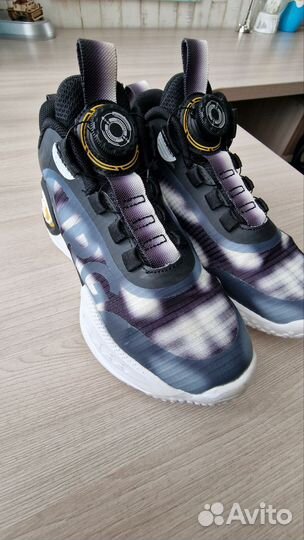 Кроссовки 37