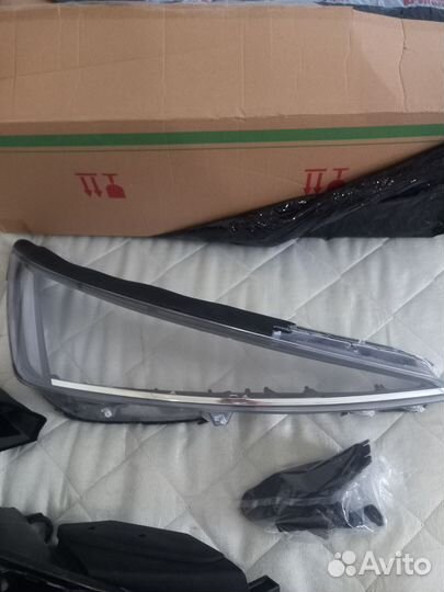 Фара правая на hyundai elantra 6 AD