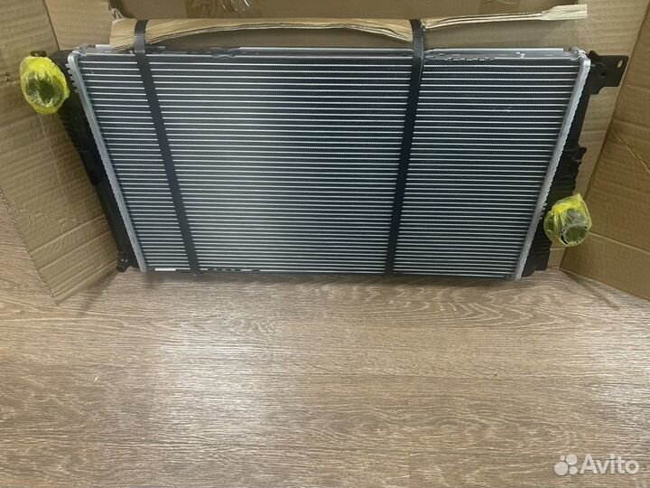 Радиатор BMW F10 520i 2011-16