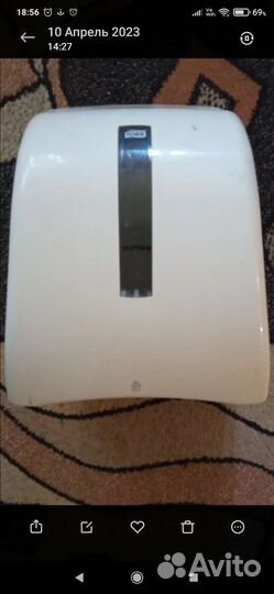 Диспенсер для бумажных полотенец tork