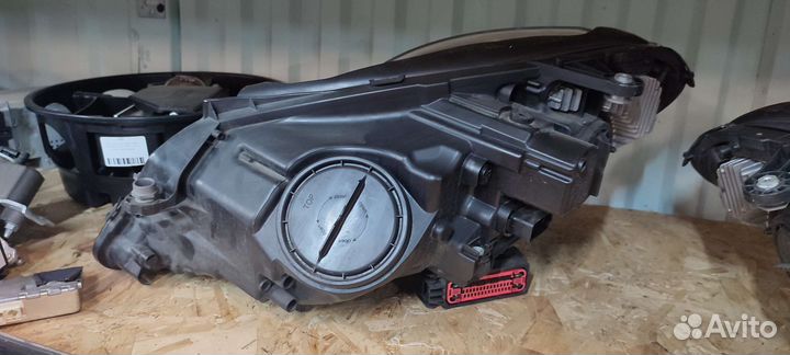 Фара левая правая mercedes W212 ксенон