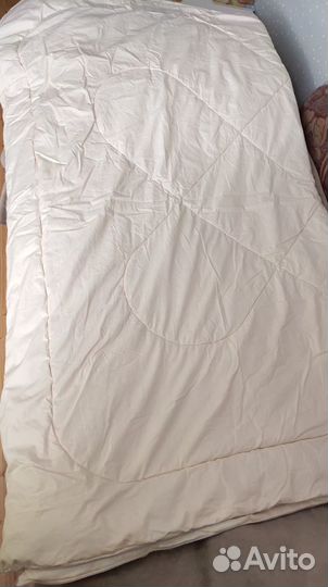 Одеяло новое, козий пух 172*205