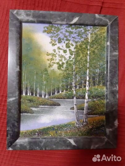 Картина на камне из каменных крошек