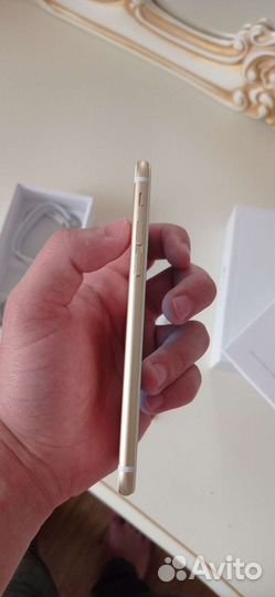 Телефон iPhone 6
