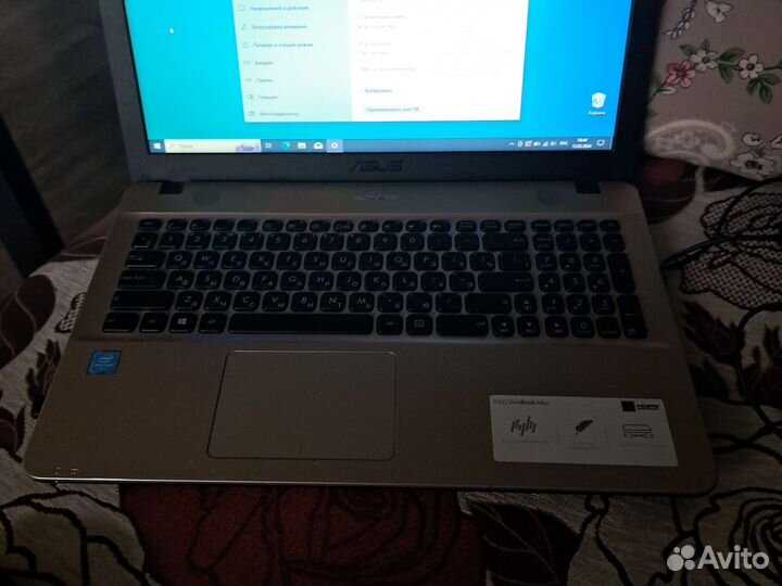 Ноутбук asus vivobook