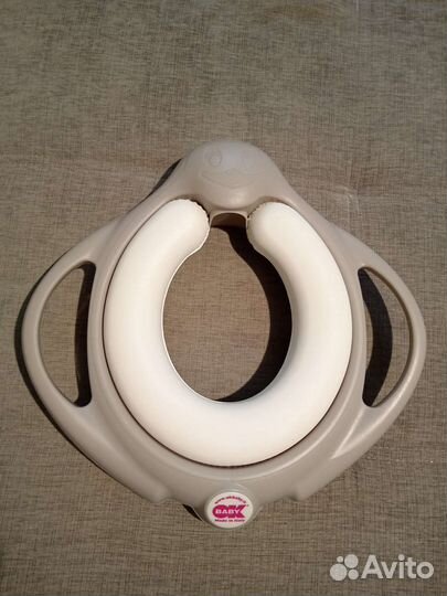 Детское сиденье-адаптер на унитаз