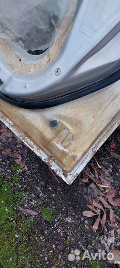 Дверь передняя правая Мазда 626 GF Америка 98-01