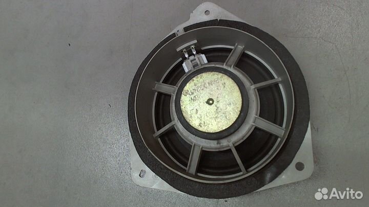 Динамик Toyota RAV 4, 2000