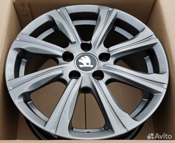 Skoda Rapid, VW Polo R15 новые