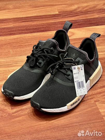 Кроссовки женские adidas originals