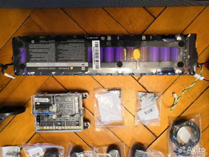 Оригинальные новые запчасти для Xiaomi М365