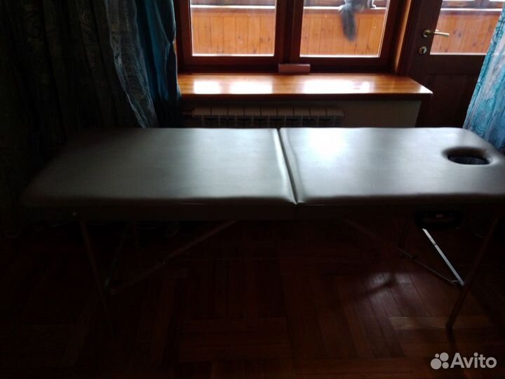 Массажный стол складной с вырезом для лица