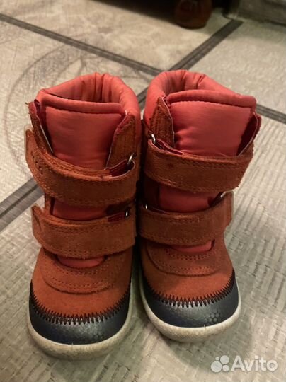 Обувь для девочки размер 22
