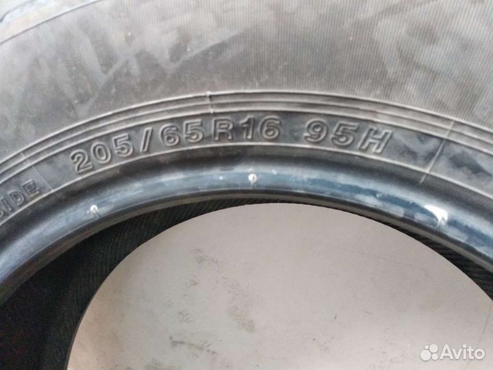 Yokohama A043A 205/65 R16