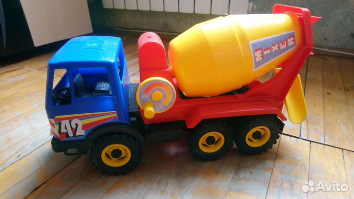 Бетономешалка игрушка