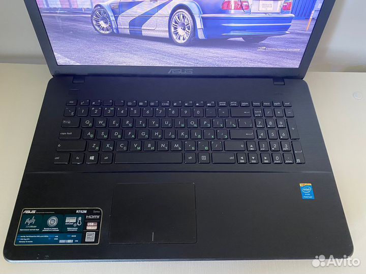 Asus 17.3/4 ядра/820m/SSD
