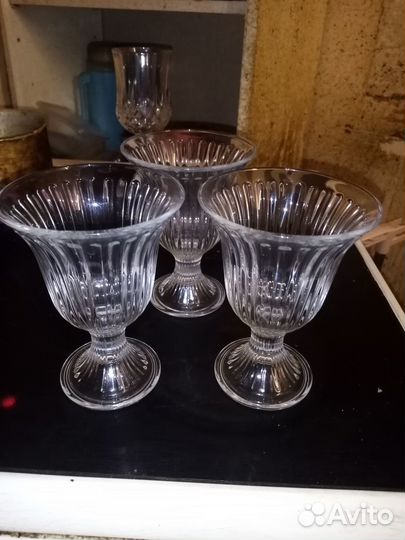 Фужеры,бокалы, графин, набор столовых ножей