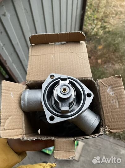 Термостат на LADA priora