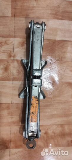 Домкраты для иномарок