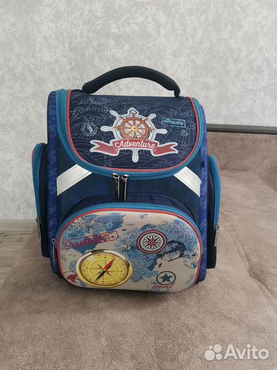 Рюкзак школьный
