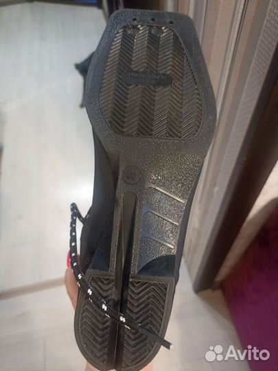 Лыжные ботинки