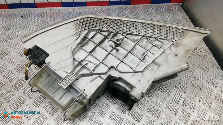 Фара правая Skoda Octavia 2 (A5) 2005