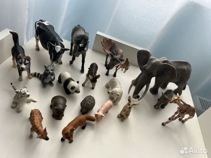 Коллекционные фигурки животных schleich
