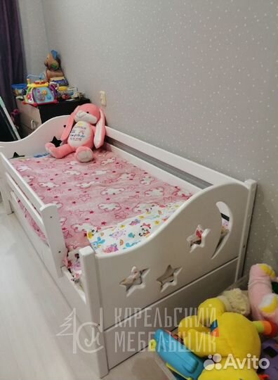 Детская кровать из дерева 