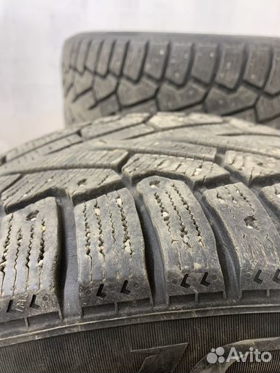 Pirelli Ice Zero 275/45 R20