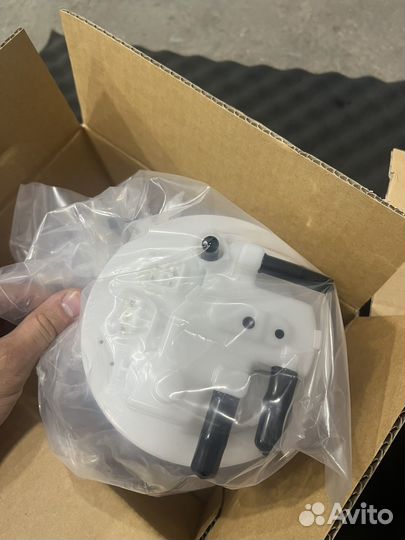 Топливный фильтр на Тойота камри 70,75. 3,5