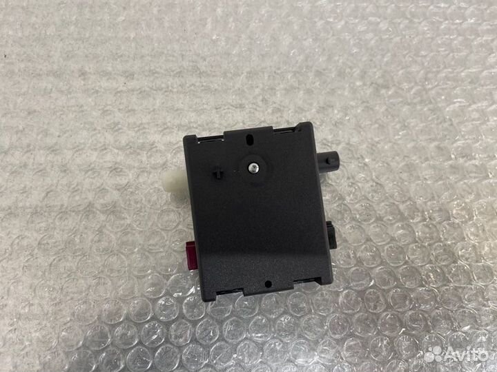 Усилитель антенны Bmw X5 E70 N55B30 2011