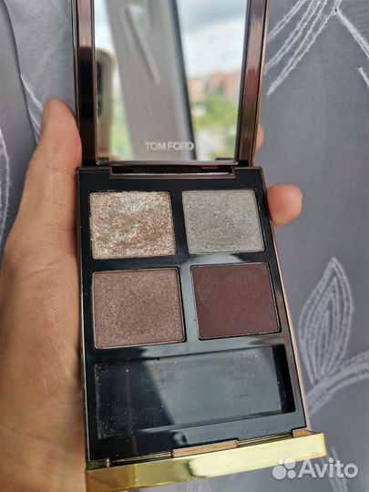 Tom Ford тени/Chanel-хайлайтер/Chantecaille тени
