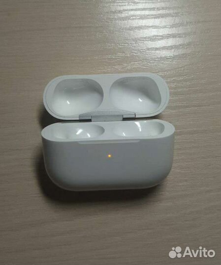 Кейс Airpods Pro
