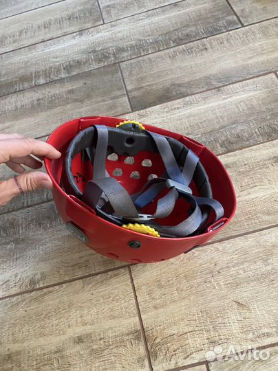 Каска альпинистская petzl