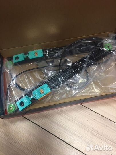 Стеклоподъемник передний левый Audi A6 C5