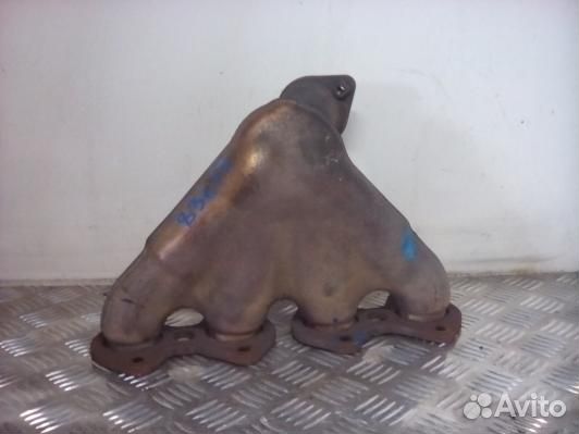 Выпускной коллектор бензиновый mercedes benz C-cla