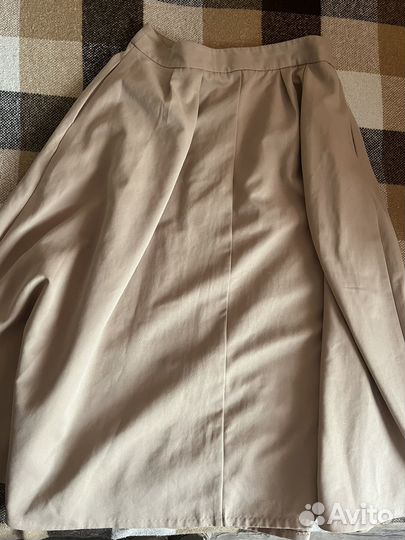 Юбка бежевая миди Stradivarius