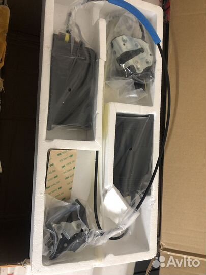 Prado 150 Доводчики дверей штатные L7BE1