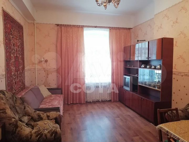 Комната 35,6 м² в 3-к., 1/3 эт.