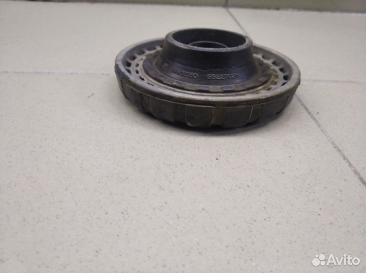 Опора переднего амортизатора Aveo (T300) 2011