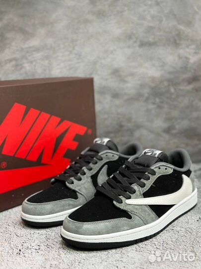 Nike Air Jordan 1 Low & Travis Scott