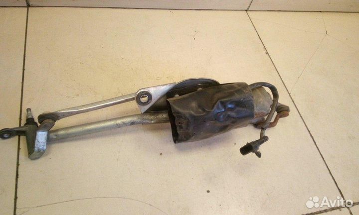 Трапеция стеклоочистителей с моторчиком